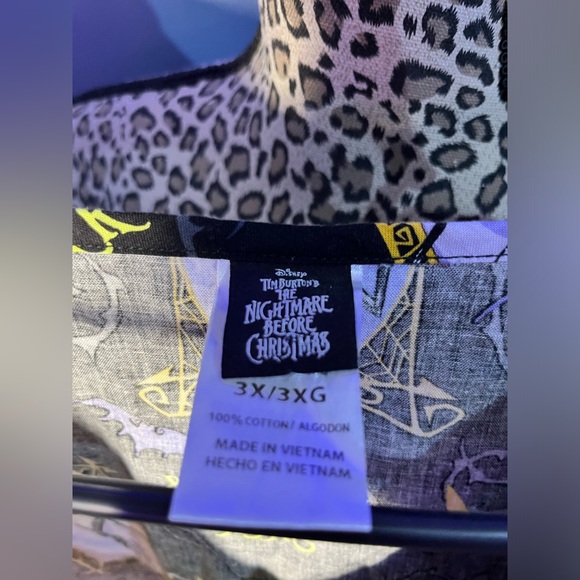 Nightmare Before Christmas Scrubs Top - Picture 4 of 5